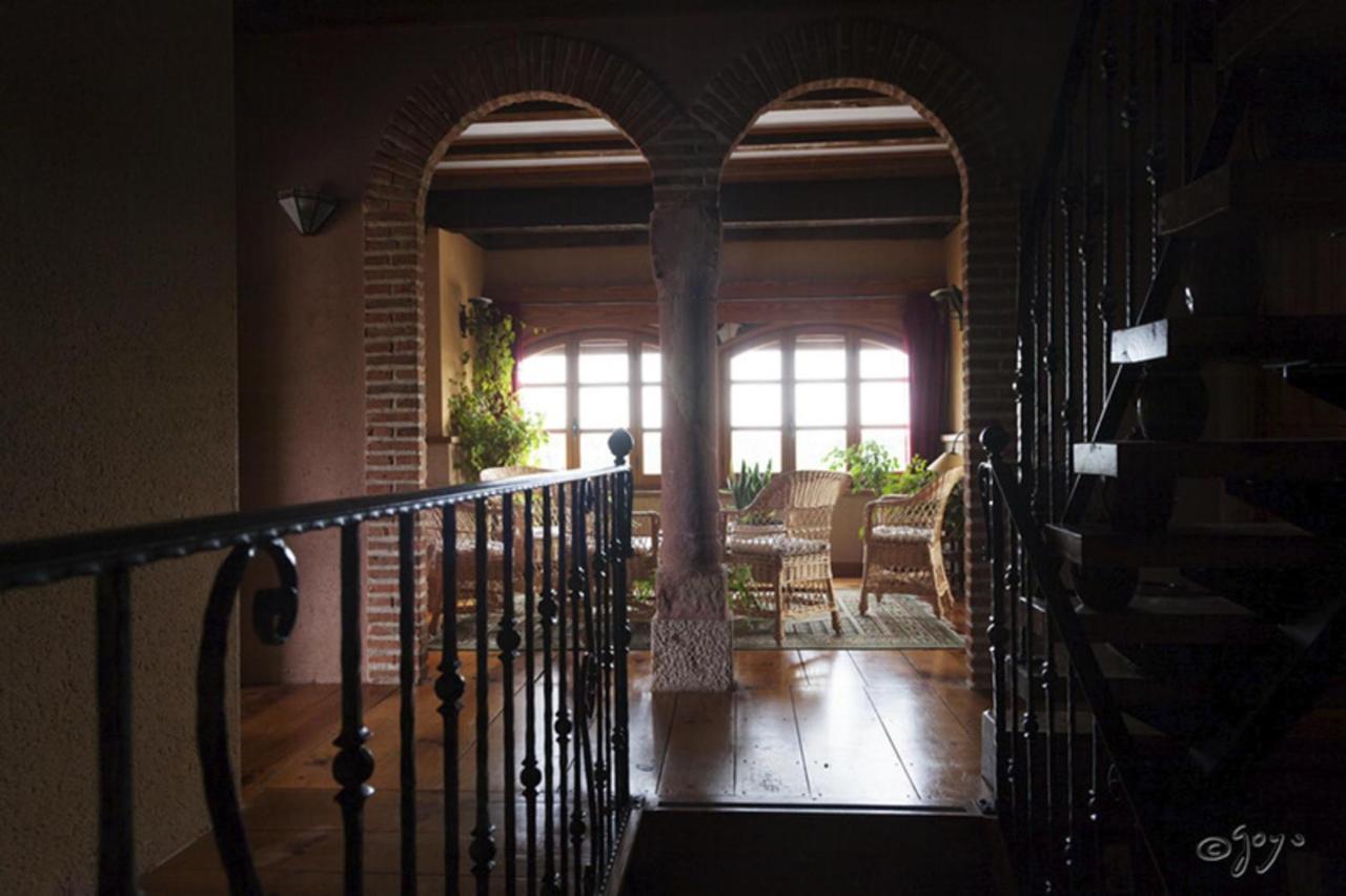 El Camino Real Guest House Villovela de Piron Bagian luar foto